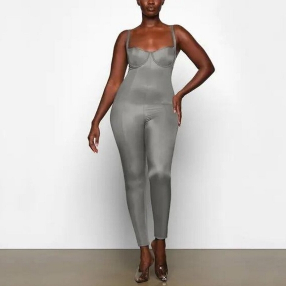Skims Glissenette Catsuit / Bodysuit - Thunder - Picture 2 of 9